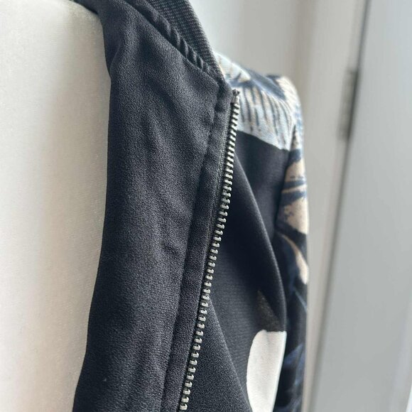 Vero Moda Black-Grey Floral Crepe Lined Bomber Jacket with Rib-Knit Trims – EU M - Picture 4 of 11